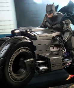 Hot Toys Batman & Batcycle