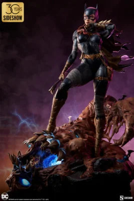 Batgirl Premium Format Figure