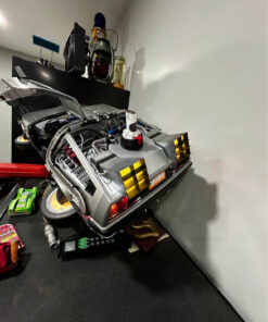 Hot Toys Back to the Future Part II DeLorean