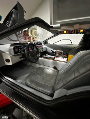 Hot Toys Back to the Future Part II DeLorean