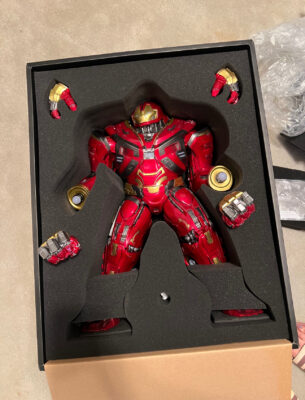Step into the epic battle of Avengers: Infinity War with the Hot Toys Hulkbuster Infinity War, a colossal 1/6 scale masterpiece designed with breathtaking detail and screen accuracy. This iconic suit, piloted by Bruce Banner, captures the sheer power and presence of one of Marvel’s most legendary armors.