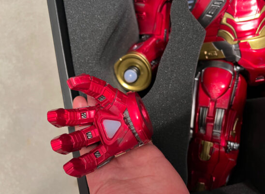 Step into the epic battle of Avengers: Infinity War with the Hot Toys Hulkbuster Infinity War, a colossal 1/6 scale masterpiece designed with breathtaking detail and screen accuracy. This iconic suit, piloted by Bruce Banner, captures the sheer power and presence of one of Marvel’s most legendary armors.