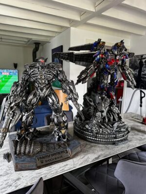 Shockwave and Optimus Prime Dark of the Moon