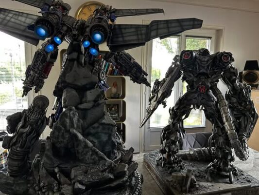 Shockwave and Optimus Prime Dark of the Moon