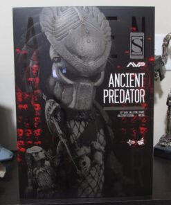 Hot Toys Elder Predator AVP
